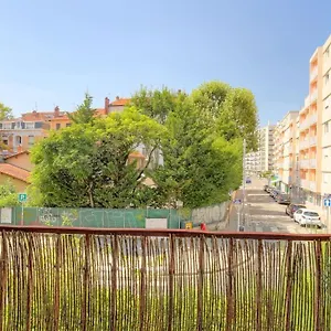 Le Paisible - Proximite Metro A Appartement Villeurbanne